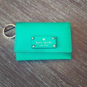 Kate Spade mini wallet in Kelly Green